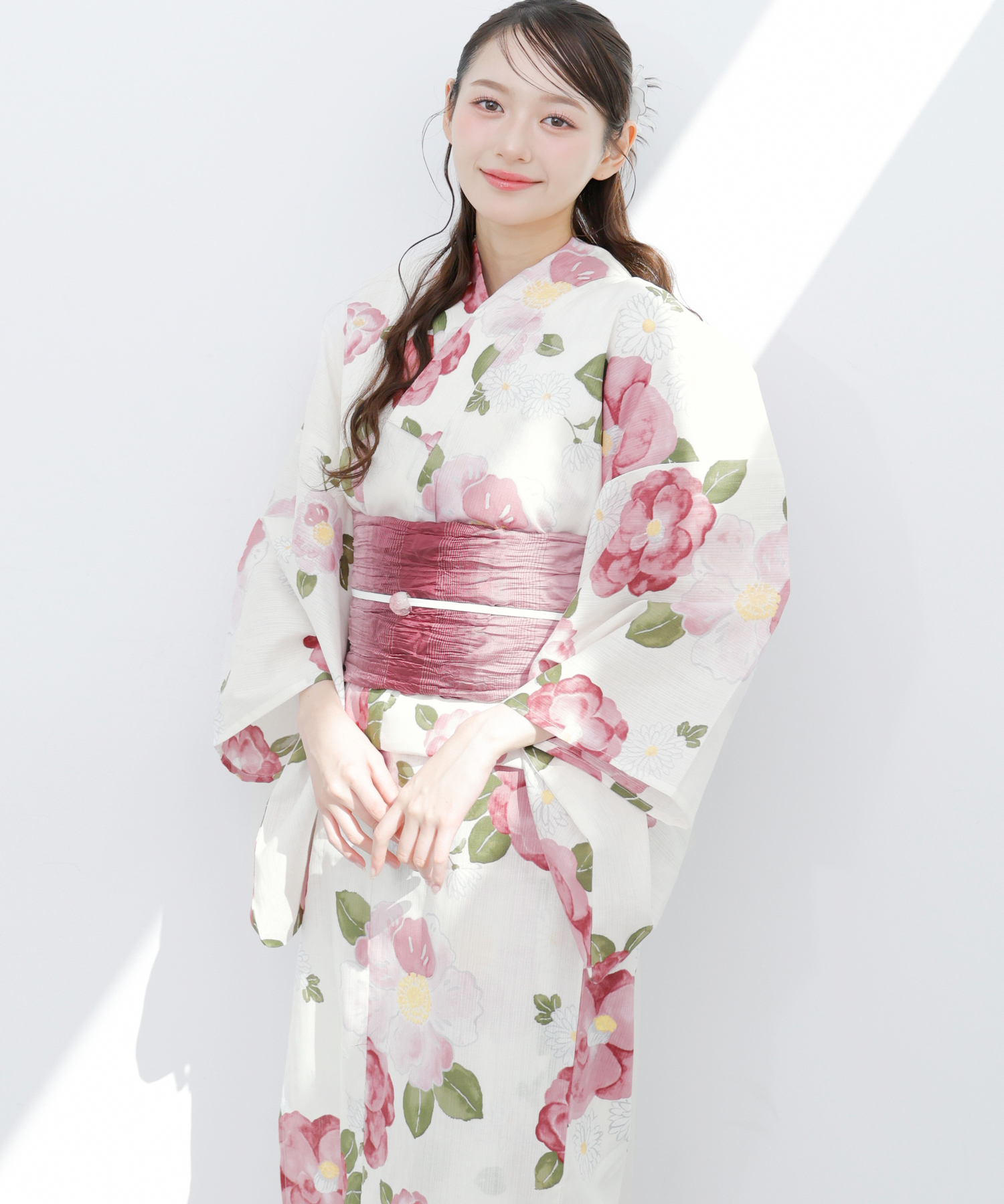 京藤色の丸椿(紅)